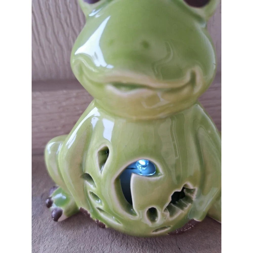 Decorative Ceramic Luminary Lights Up Frog 3.5 X 3.5 X 2.25 Inches Figurine